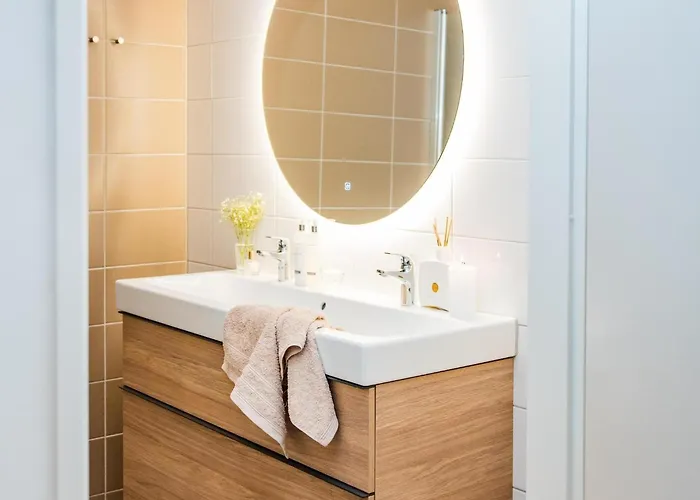 بيت للعطل In Near Forest